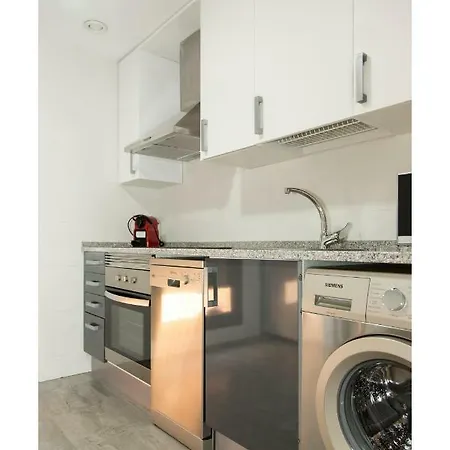 Mayoral Apartment *